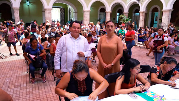 Gobierno de Yucatán atiende a casi 14 mil mujeres que luchan solas por sus hijos