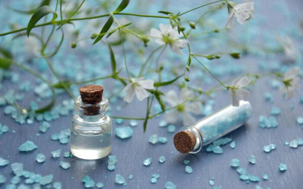 El truco para que el perfume dure realmente todo el día, incluso en verano