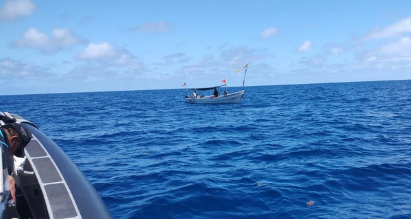 Rescatan a pescadores extraviados en altamar