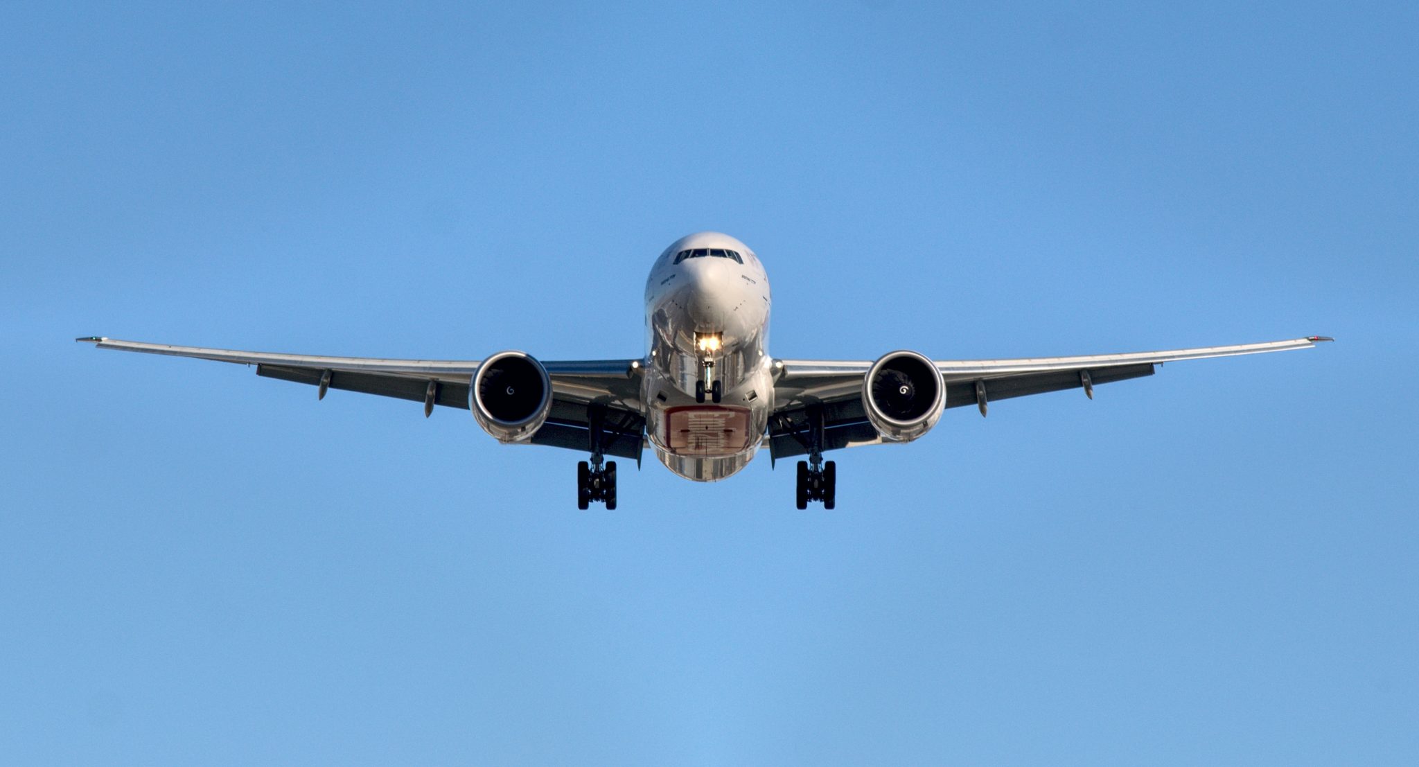 Aerolíneas mexicanas que vuelan a Cuba operan con normalidad, asegura embajador