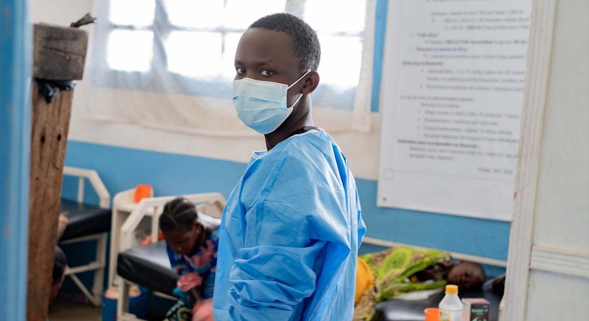 Alerta Salud a quienes viajen al Congo y Uganda por brote de ébola