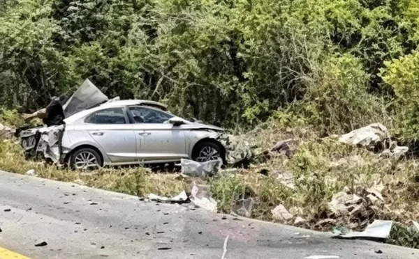 Suspenden clases en Celestún tras accidente que cobró la vida de maestras y una menor