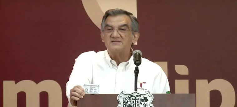 Américo Villarreal desmiente a LA Times y muestra su visa