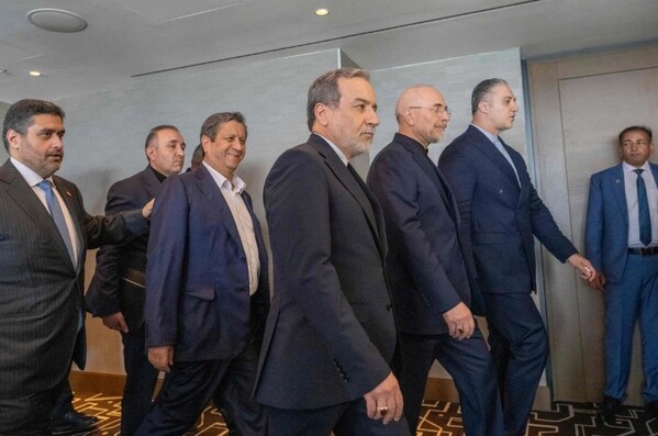 Irán abandona diálogo con EE.UU. tras nueva amenaza de Trump