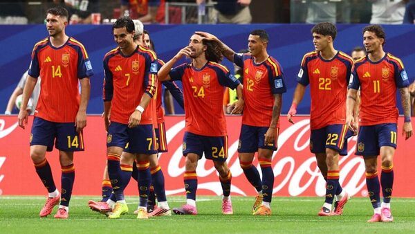 España golea a Arabia Saudita