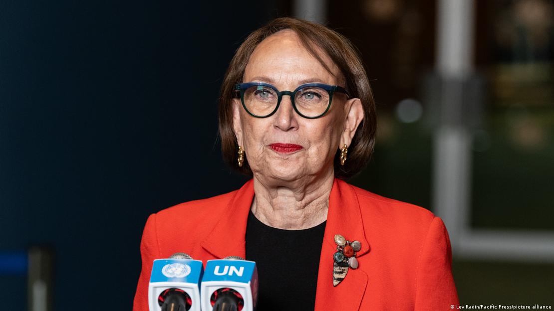 Rebeca Grynspan en una conferencia de prensa.