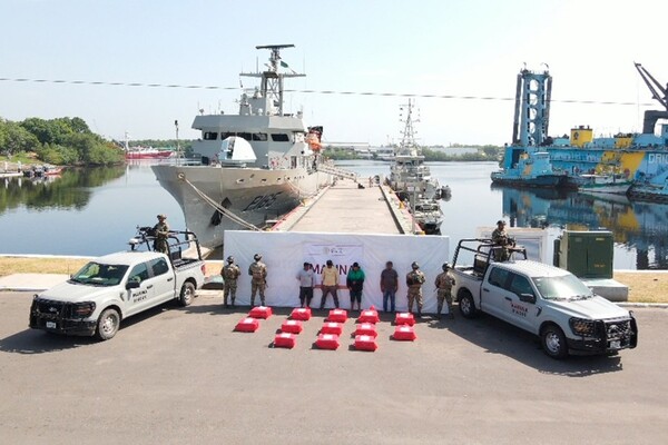 Marina asegura 1.2 toneladas de cocaína en Chiapas