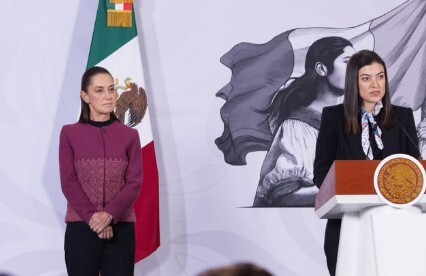 Jóvenes podrían perder hasta 20 años de su vida en redes sociales