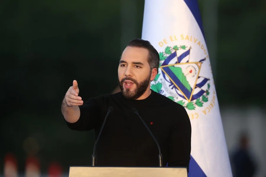Nayib Bukele defiende la reelección presidencial indefinida