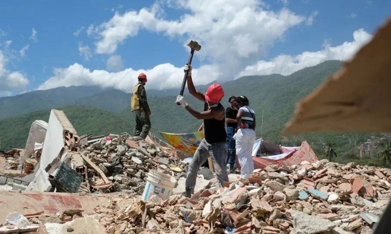 Venezuela eleva a 4.561 la cifra oficial de muertos y se calcula que hacen falta 25.000 viviendas